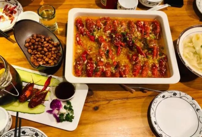 阳光院坝小龙虾