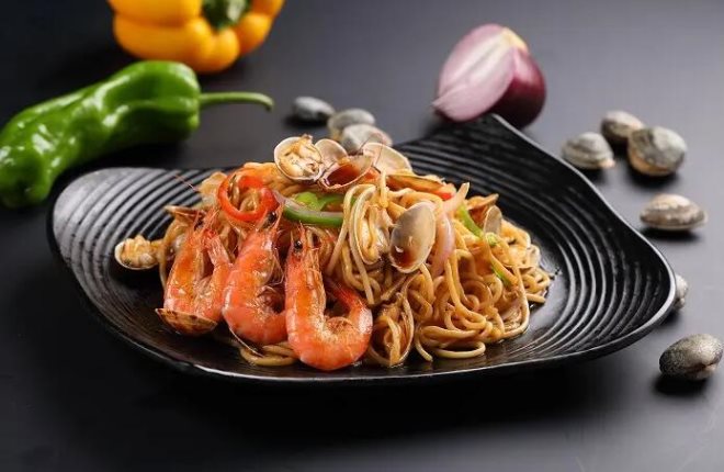 黄掌门海鲜焖面