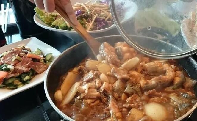 鸿鲲楼三汁焖锅加盟 鸿鲲楼三汁焖锅加盟