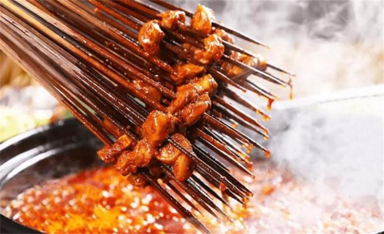 一串飘红串串香