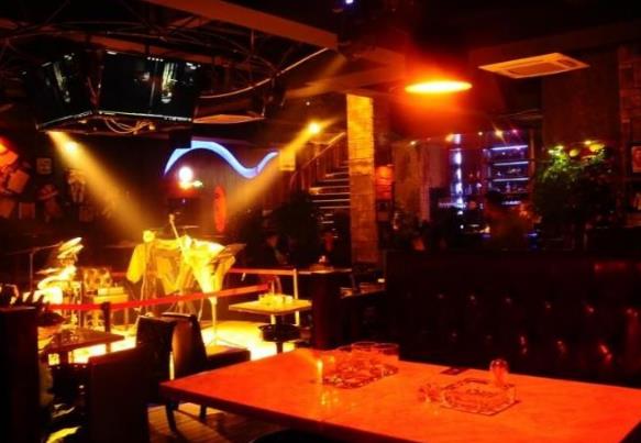 醉江湖小酒館 醉江湖小酒館