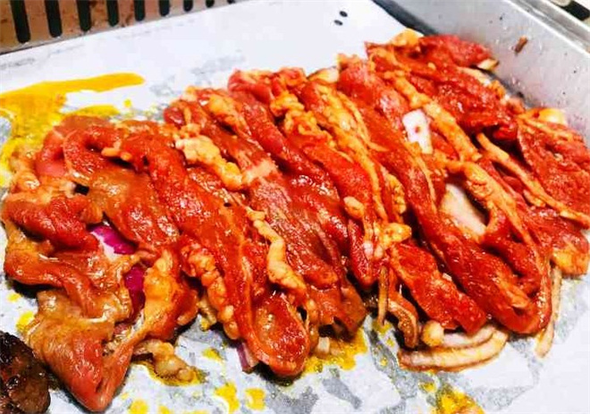 千纸鹤嫩汁烤肉加盟