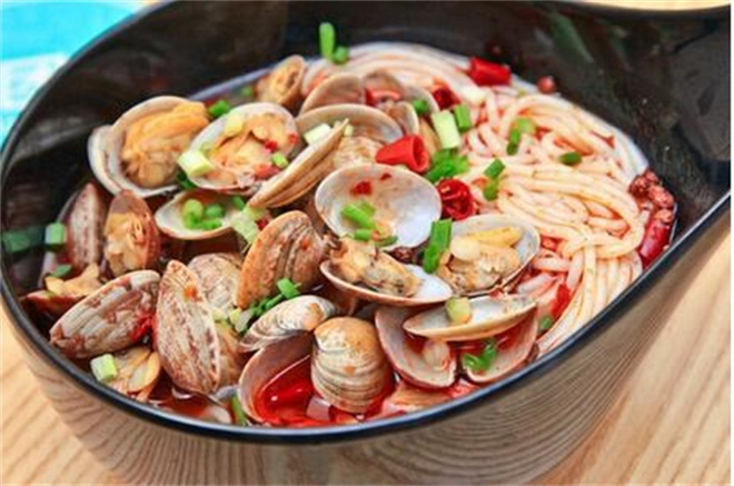 九九花甲米线加盟