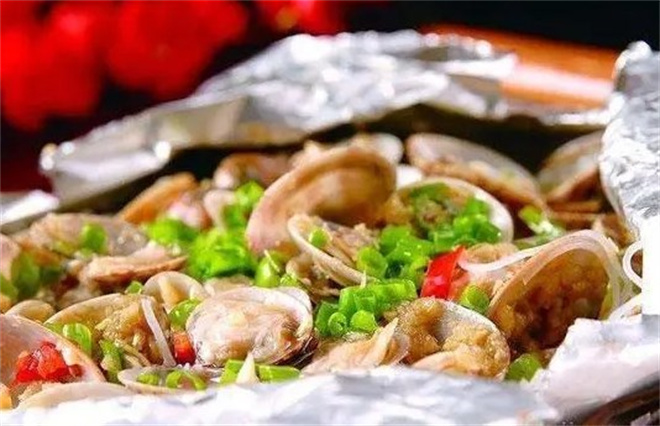 挑嘴猫锡纸花甲