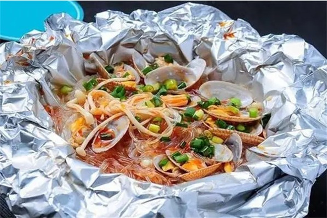 挑嘴猫锡纸花甲