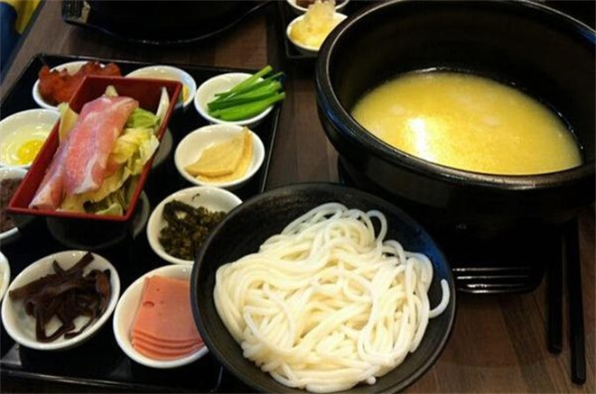 菊花过桥米线加盟