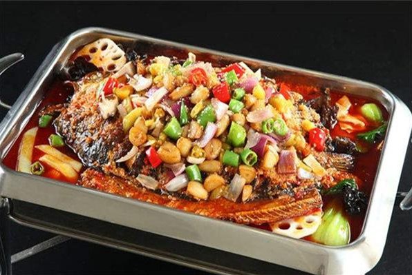 炭鲜么么鱼烤鱼饭加盟