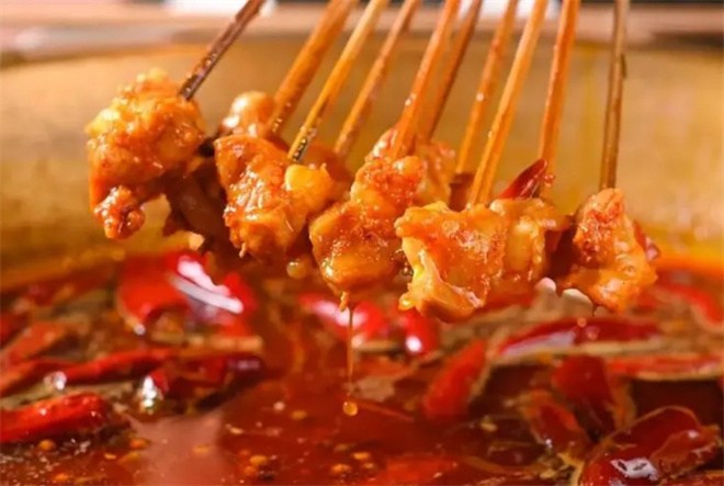 半个椒串串火锅加盟