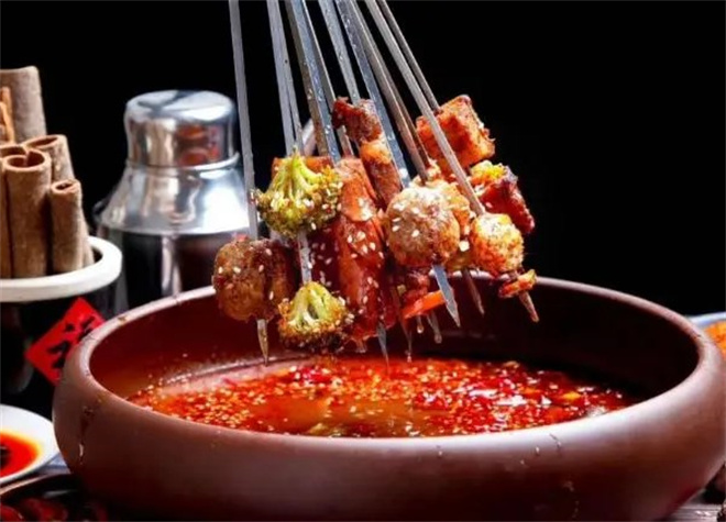 辣翻仟串串火锅