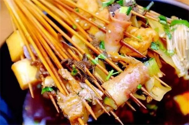 巴山味庄李记串串香加盟