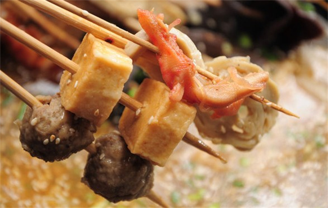 欢辣颂串串香 欢辣颂串串香