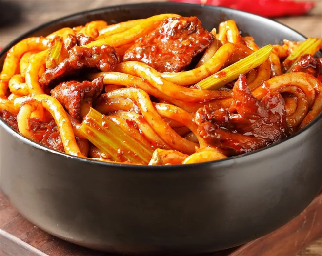 饞兜兜新疆炒米粉加盟