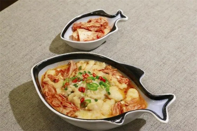韩主厨酸菜鱼饭