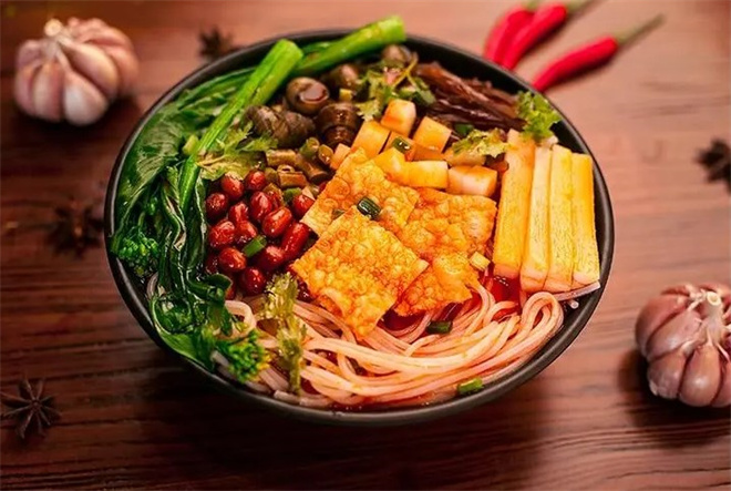 鲜螺爽螺蛳粉加盟