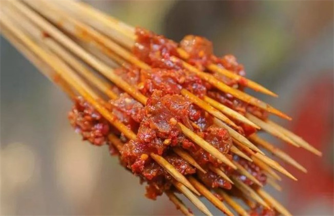 赖小花串串火锅