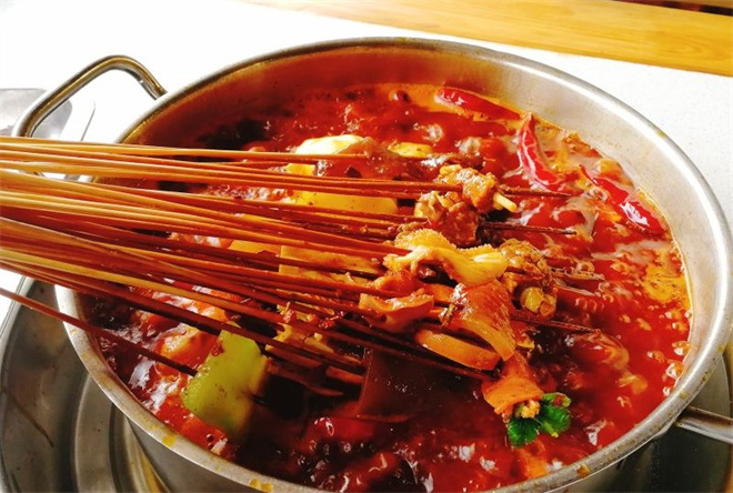 巧千味串串火锅