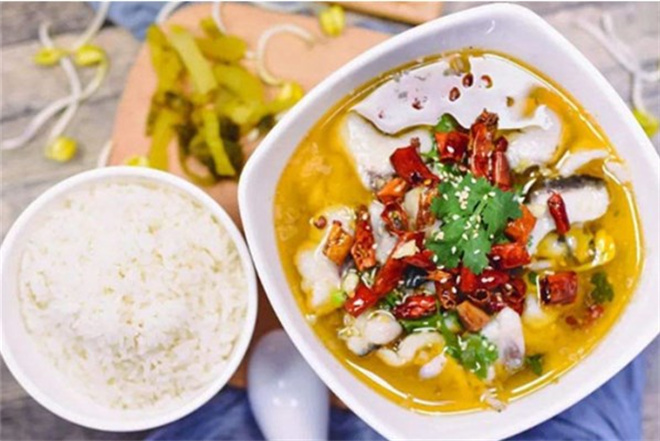 渝和鱼酸菜鱼米饭