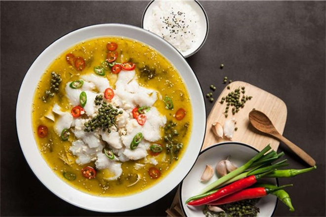 渝和鱼酸菜鱼米饭