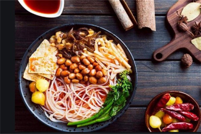 黄氏真味螺蛳粉加盟