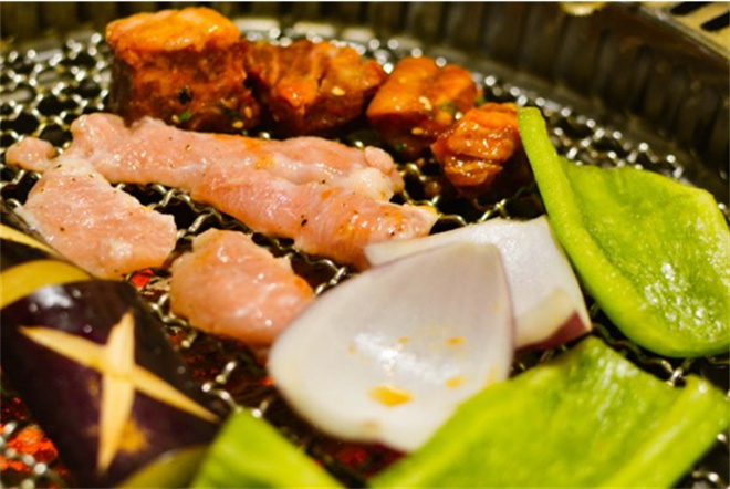 喵喵侠烤肉加盟