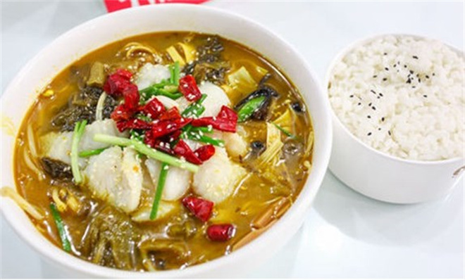 相老猫酸菜鱼米饭加盟