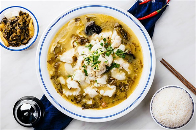 相老猫酸菜鱼米饭加盟