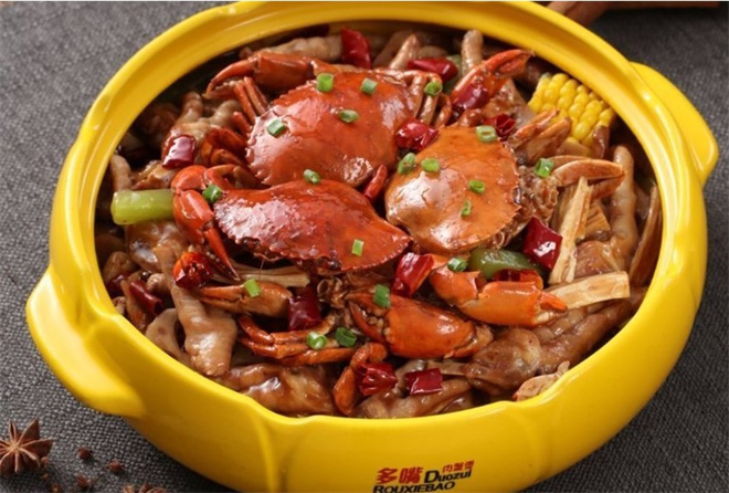 多嘴肉蟹煲加盟