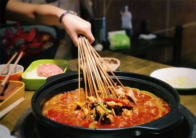 锦尝小郡肝串串火锅