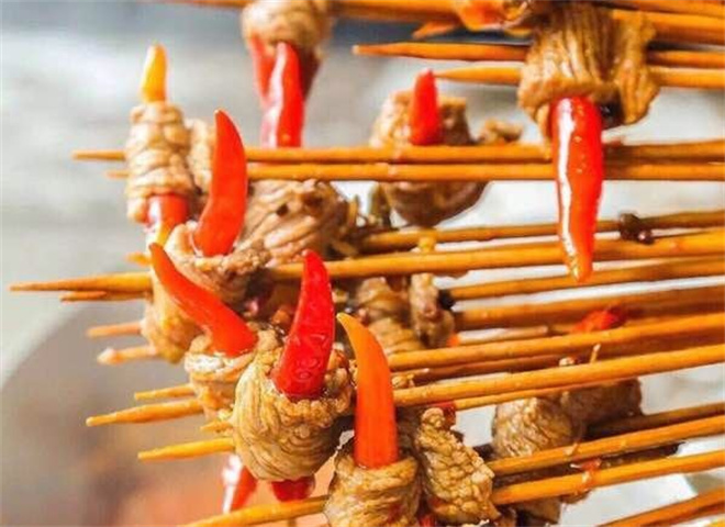 杨小牛串串火锅