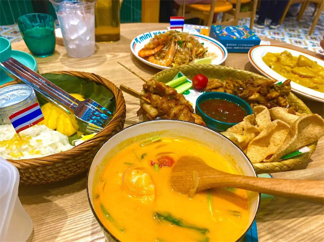 椰漂亮泰式大排档加盟