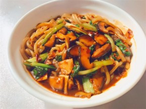 傲小椒新疆炒米粉