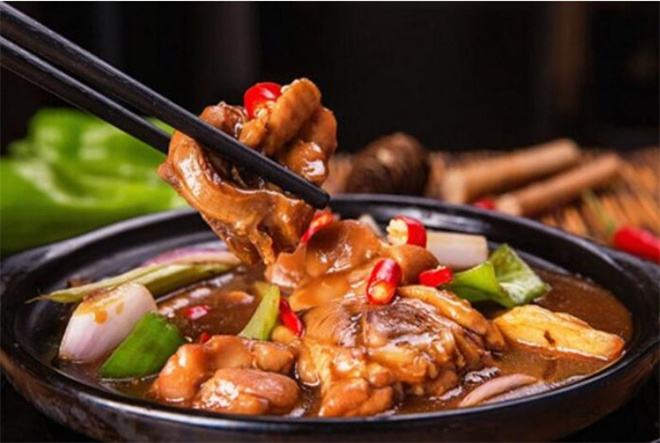 福宇记黄焖鸡米饭