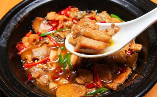 味鲜生黄焖鸡米饭加盟