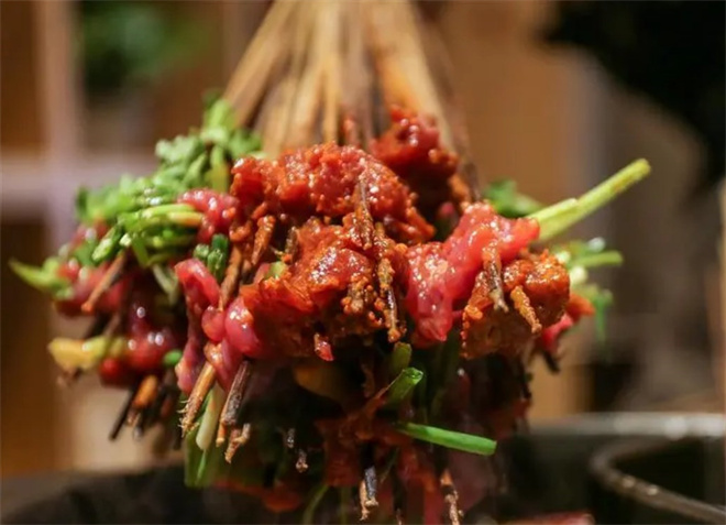 飚锅砂锅串串加盟