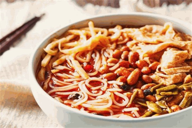 在巷子里螺蛳粉加盟