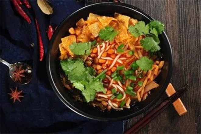 包螺万巷螺蛳粉