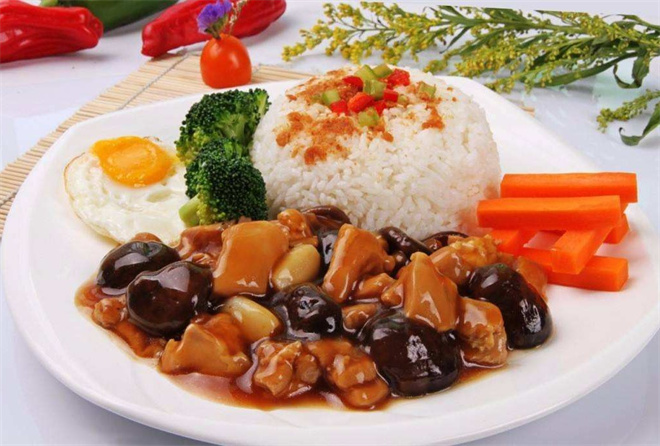 外婆烧中式快餐加盟