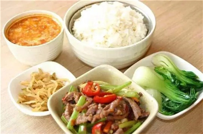 放鹅郎中式快餐加盟