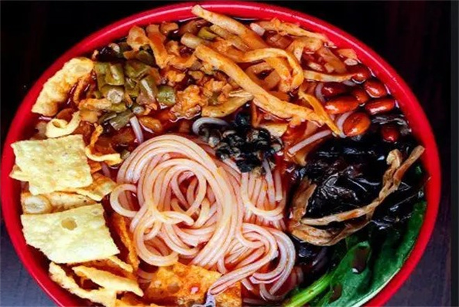 柳少府螺蛳粉加盟