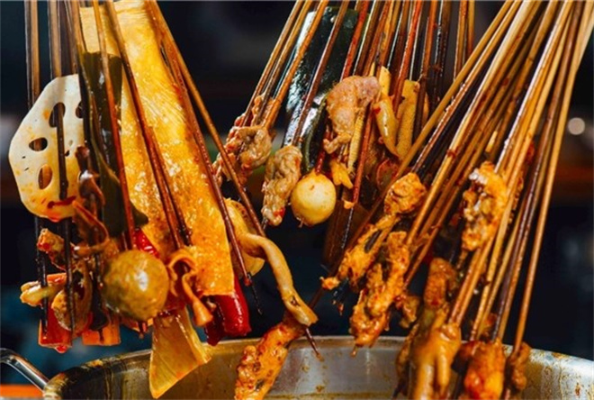 佰人王串串香火锅加盟