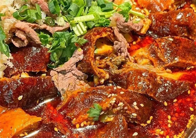 谢宇六成都冒烤鸭加盟