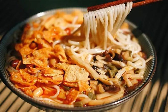 笋角仙螺蛳粉加盟