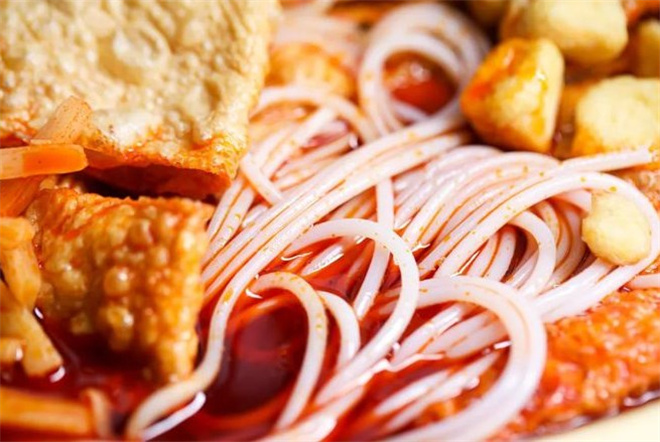 顶上头螺蛳粉火锅