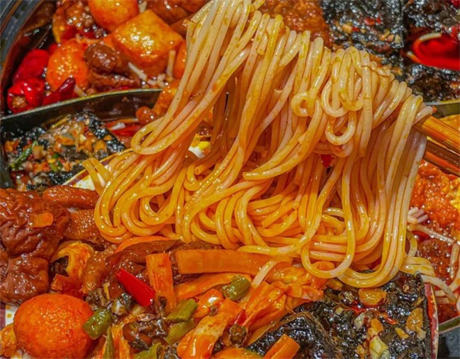 柳盈盈螺蛳粉火锅加盟