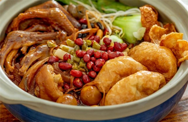 顶上头螺蛳粉火锅