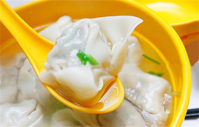 胖胖煮脆皮馄饨