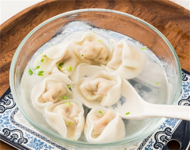 博士馄饨馆加盟