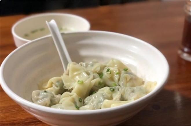 胖胖煮脆皮馄饨