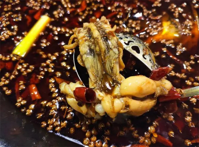 蛙留香美蛙鱼头