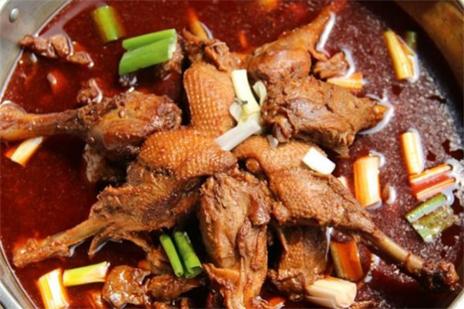 江边码头鸭火锅加盟